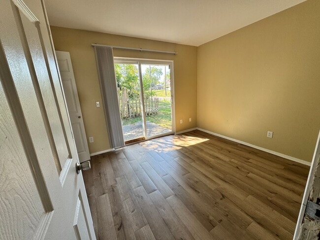 Foto del edificio - 77 Walbridge Ave