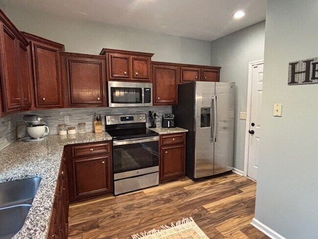 Foto del edificio - Beautiful Home in Phenix City