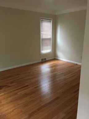 Foto del edificio - 21099 Blackmar Ave