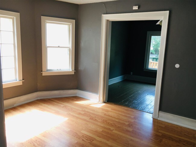 Foto del edificio - 3418 N Richards St