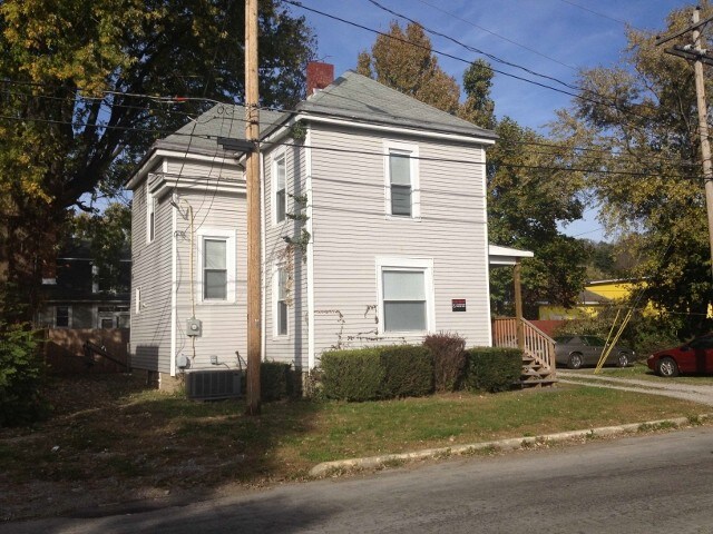 Building Photo - 40 Moore Ave