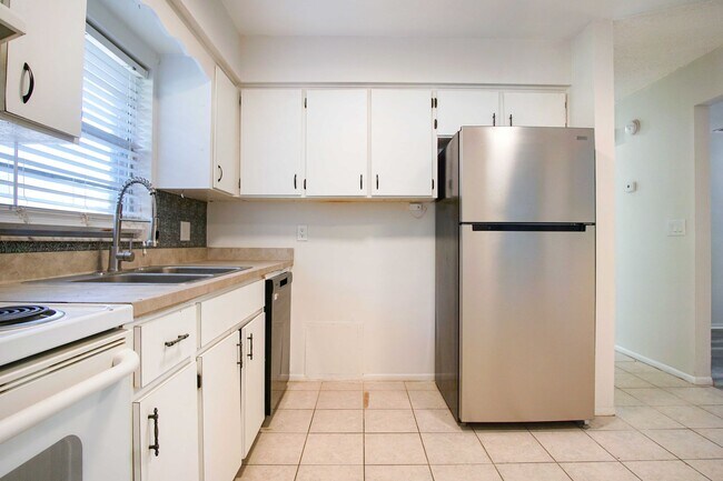 Foto del edificio - 2287 Avenue G NW