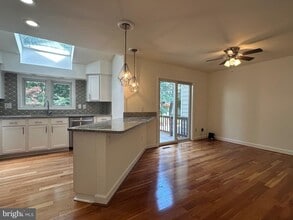 Building Photo - 6809 McLean Province Cir