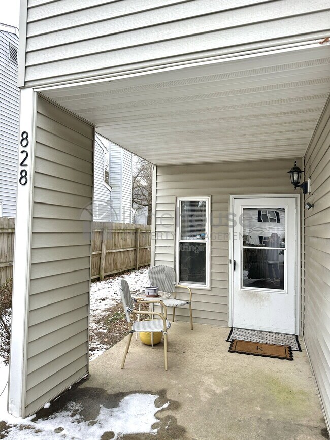 Foto del edificio - 828 23rd St