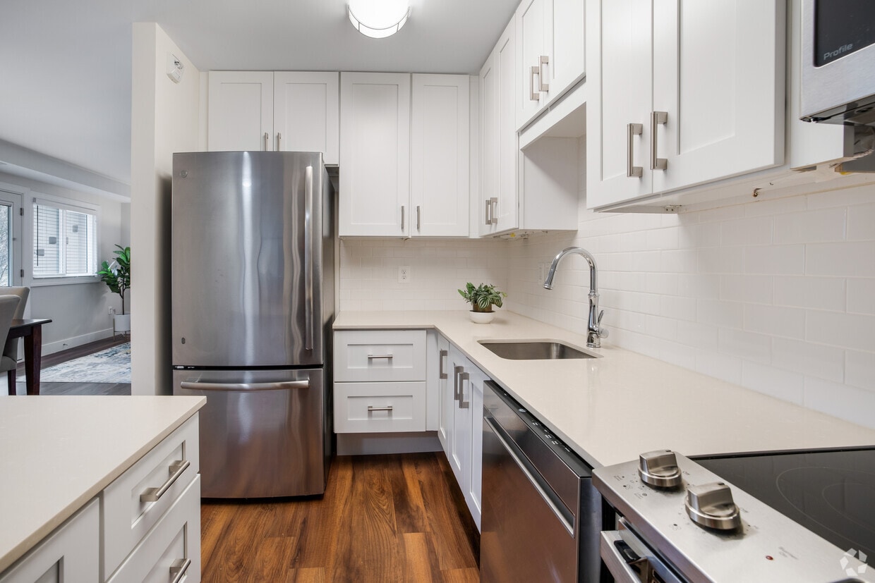 The Glen at Kensington Apartments in Kensington, MD