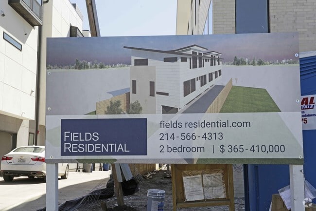 Building Photo - 5912 Lindell Ave