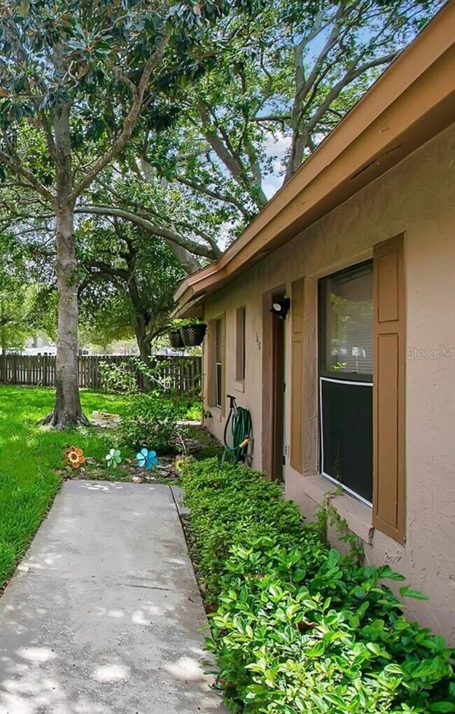 Photo - 340 Douglas Way Townhome