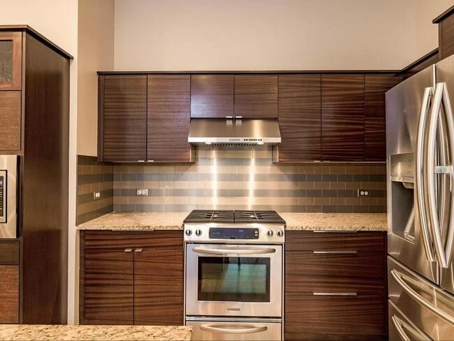 Building Photo - 1907 W 30th St