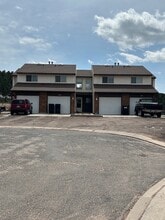 Building Photo - 403 Forest Edge Ln