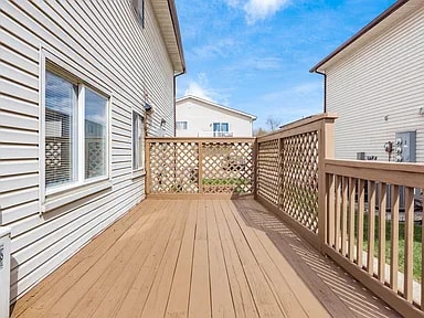 Building Photo - 2025 Burwell Dr