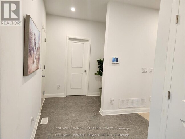 Building Photo - 22 Stanhope Ct