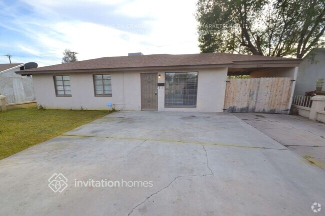 Building Photo - 3831 W Vernon Ave