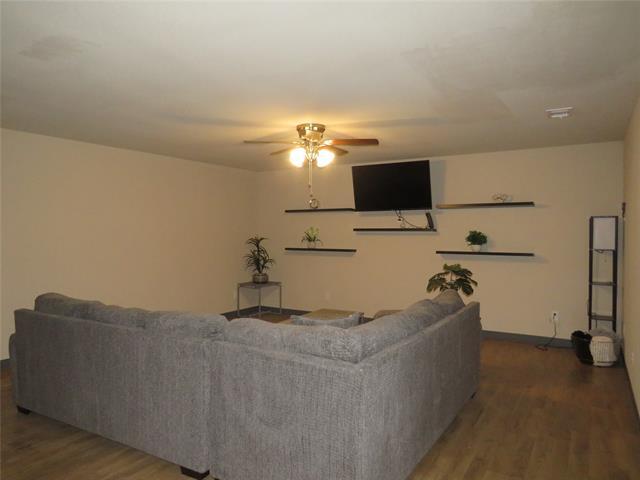 Foto del edificio - 12069 Joyce Ln