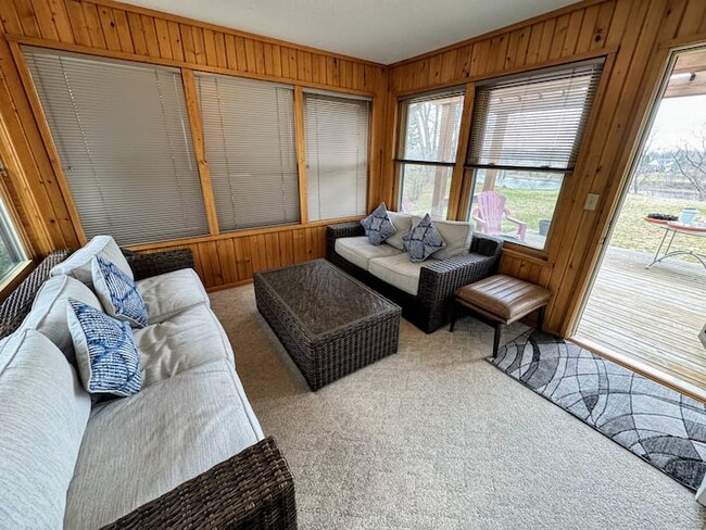 Foto del edificio - 13918 Riverview Dr NW