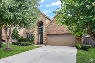 Building Photo - 28722 Maple Red Dr