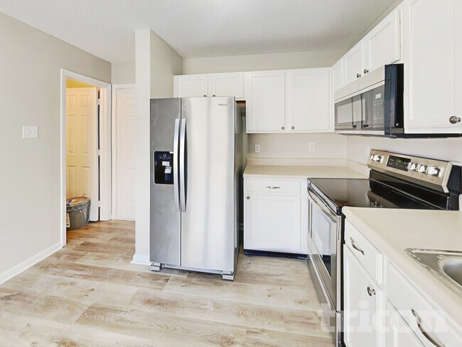 Foto del edificio - 11818 Buck Creek Cir