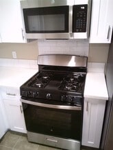 Building Photo - 11642 Harrow St