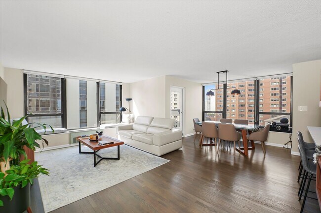 Foto del edificio - 1313 N Ritchie Ct