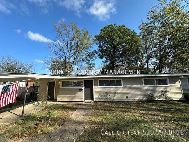 Building Photo - 27 Ivy Dr