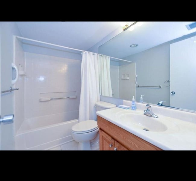 Foto del edificio - 3462 NE Causeway Blvd