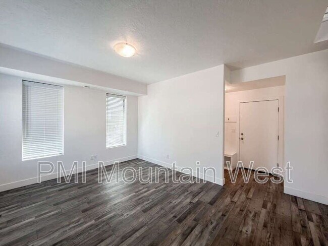 Foto del edificio - 506 W 2200 N