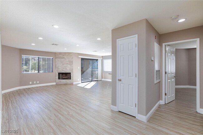 Foto del edificio - 5058 S Rainbow Blvd