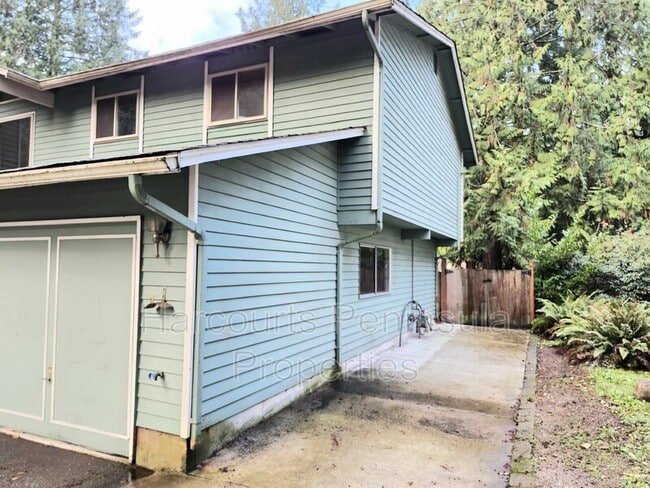 Photo - 573 Bridle View Ct NW House