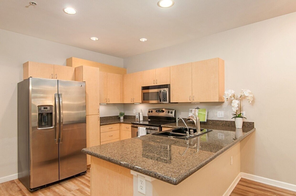 Foto principal - 1 Bedroom centrally located in Little Italy!!