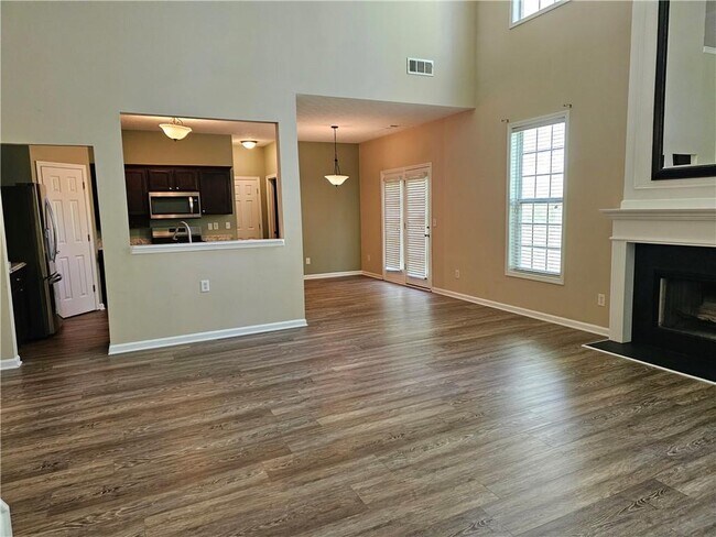 Building Photo - 2350 Kirkstone Dr