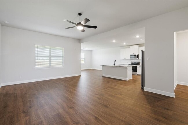 Foto del edificio - 501 W Luna Blue Ln