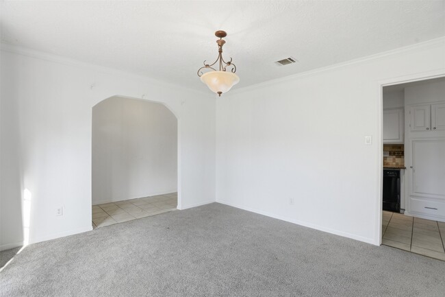 Building Photo - 10306 Jillana Kaye Dr