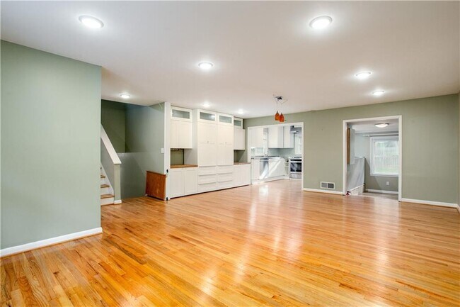Foto del edificio - 4089 Longview Dr