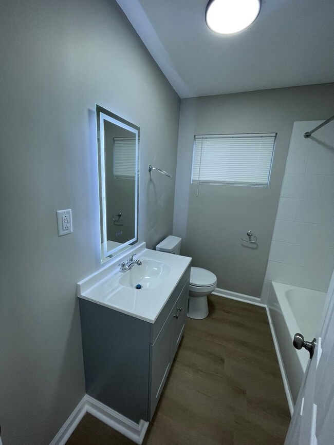 Foto del edificio - Live in Style at Bellagio East Living I: Convenient and Vibrant Community in Indianapolis