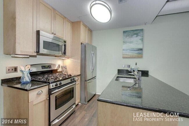 Foto del edificio - 809 6th St NW