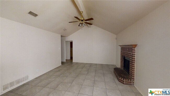 Foto del edificio - 2609 Schwertner Dr