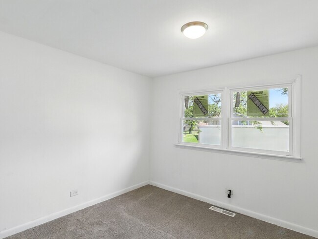 Foto del edificio - 17704 Grandview Dr