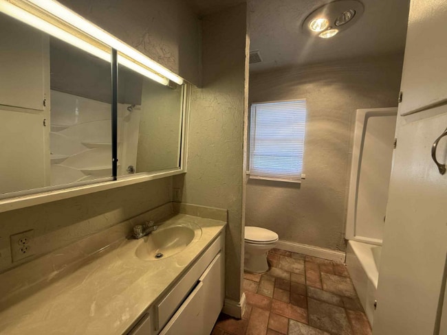 Foto del edificio - 5107 S Bonham St