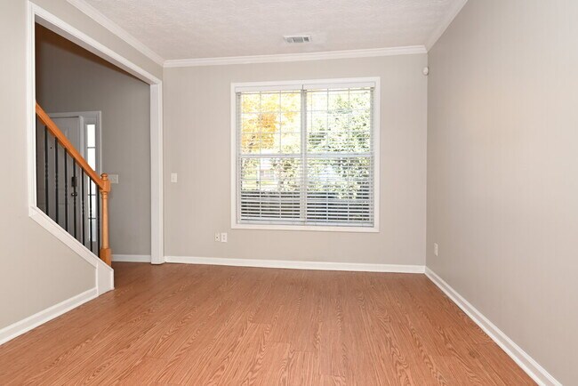 Foto del edificio - 101 Diamond Ridge Ave