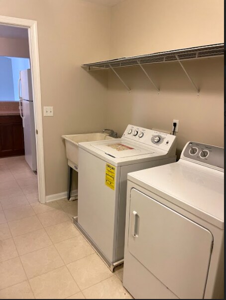 Foto del edificio - 16737 Carriage Way