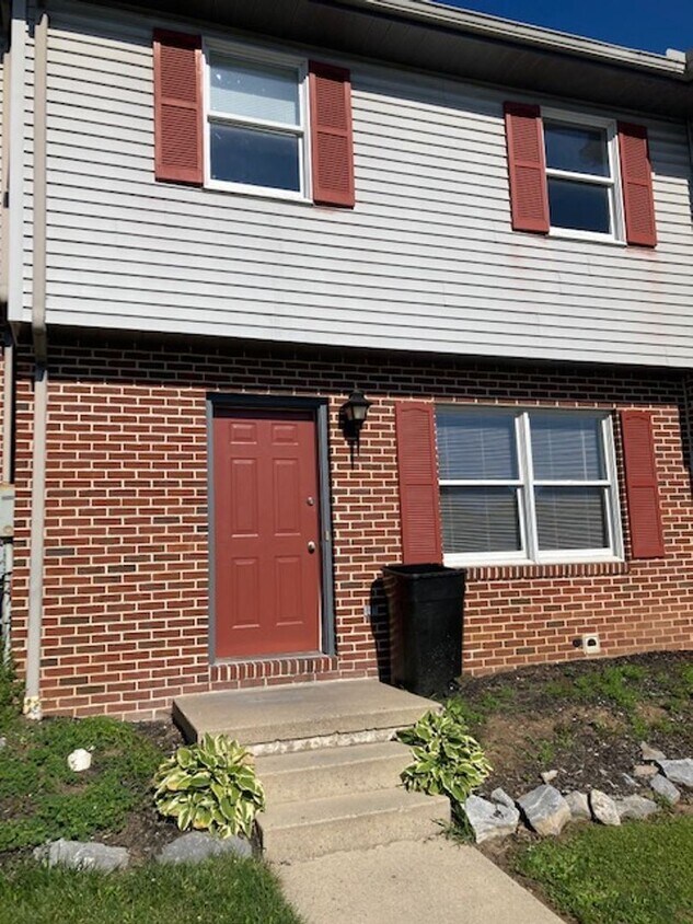 Primary Photo - 3 br, 1.5 bath House - 133 MILLVIEW COURT