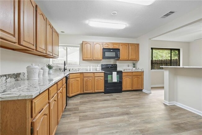 Foto del edificio - 1203 Lake Village Blvd