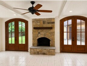 Building Photo - 6918 Marisol Dr