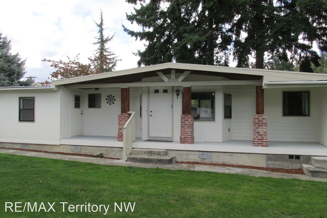 Building Photo - 2 br, 1.5 bath House - 1920 E. Blackburn Road