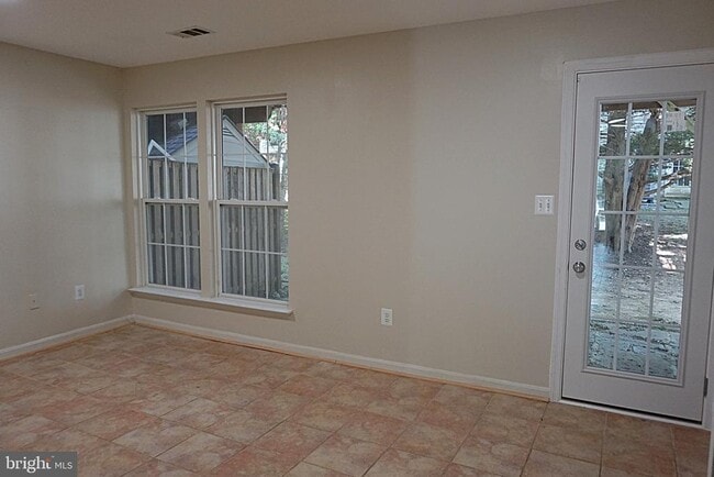 Building Photo - 20601 Duck Pond Pl