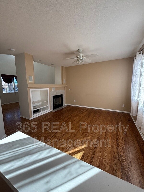 Foto del edificio - 10108 W 13th St