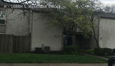Building Photo - 1088 Merrimar Cir S