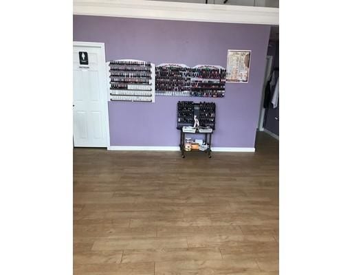 Building Photo - 75 Main St