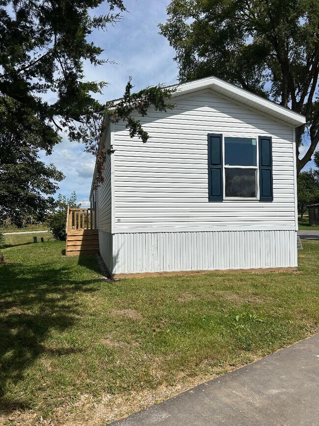 Building Photo - 5900 Osage Rd