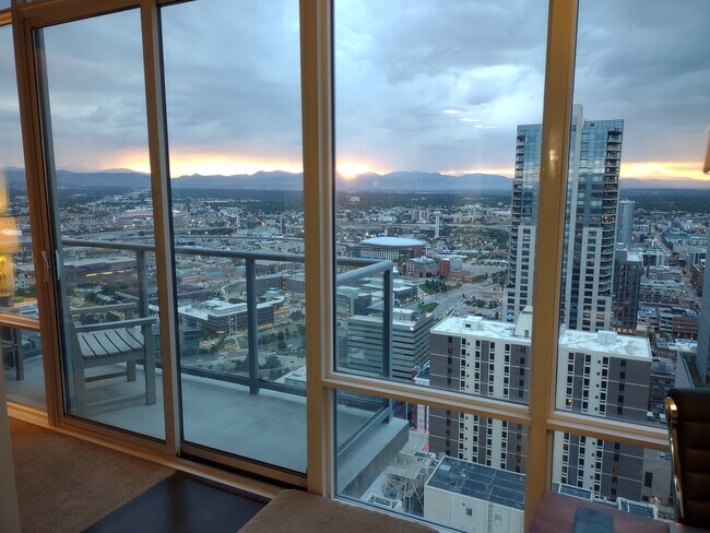 Foto del edificio - 891 14th St