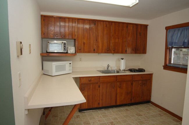 Building Photo - Single Family Home